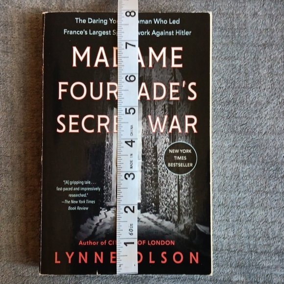 Madame Fourcade's Secret War Paperback Book By Lynne Olson - Picture 3 of 8